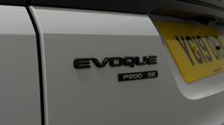 2019 (19) LAND ROVER RANGE ROVER EVOQUE 2.0 P200 R-Dynamic SE 5dr Auto 4886256