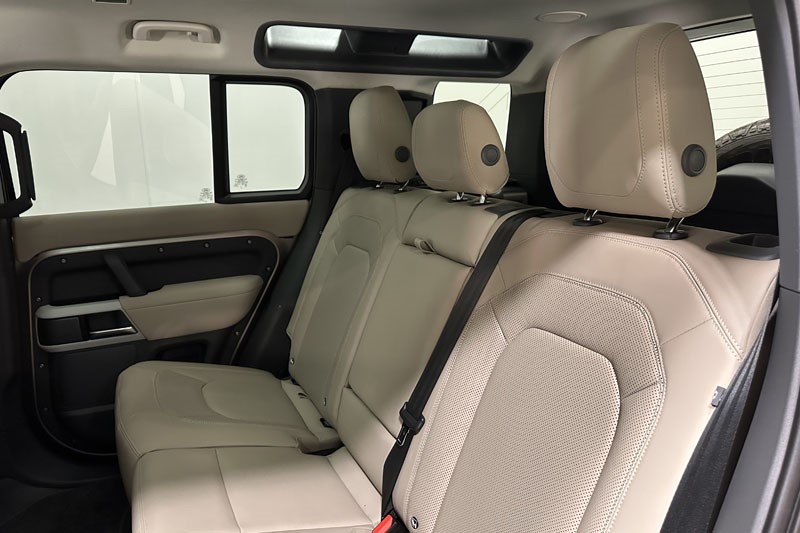 2022 (72) LAND ROVER DEFENDER 3.0 D250 HSE 110 5dr Auto 4841041