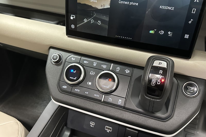 2022 (72) LAND ROVER DEFENDER 3.0 D250 HSE 110 5dr Auto 4841026