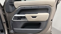 2022 (72) LAND ROVER DEFENDER 3.0 D250 HSE 110 5dr Auto 4841014