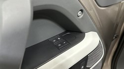 2022 (72) LAND ROVER DEFENDER 3.0 D250 HSE 110 5dr Auto 4841039