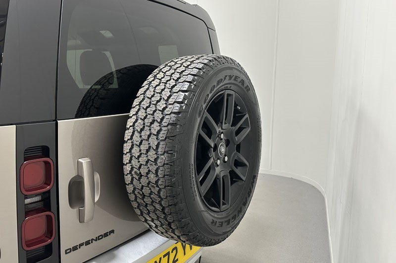 2022 (72) LAND ROVER DEFENDER 3.0 D250 HSE 110 5dr Auto 4841049