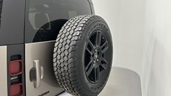 2022 (72) LAND ROVER DEFENDER 3.0 D250 HSE 110 5dr Auto 4841049