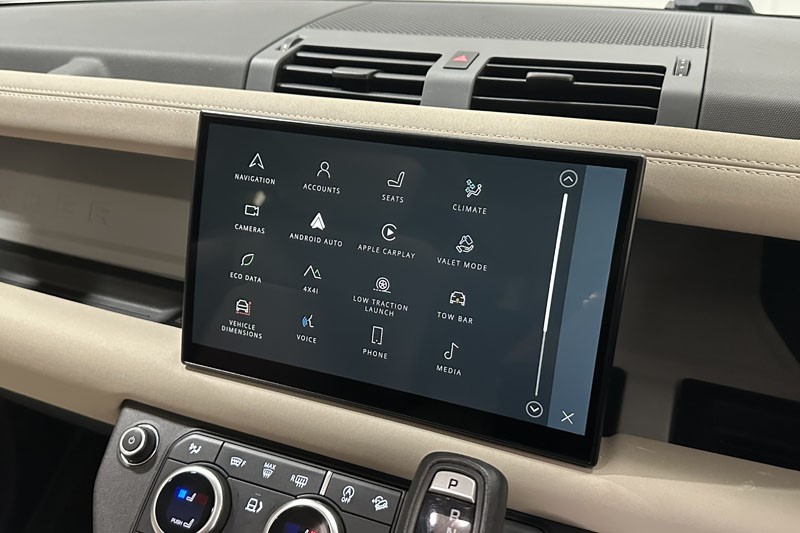 2022 (72) LAND ROVER DEFENDER 3.0 D250 HSE 110 5dr Auto 4841032