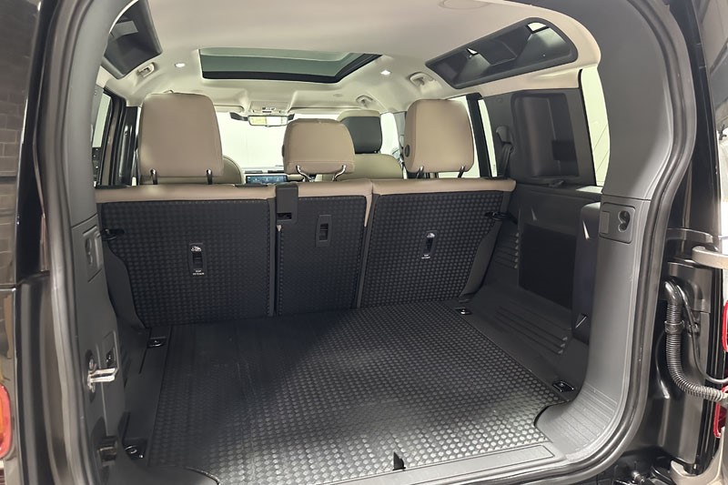 2022 (72) LAND ROVER DEFENDER 3.0 D250 HSE 110 5dr Auto 4841045