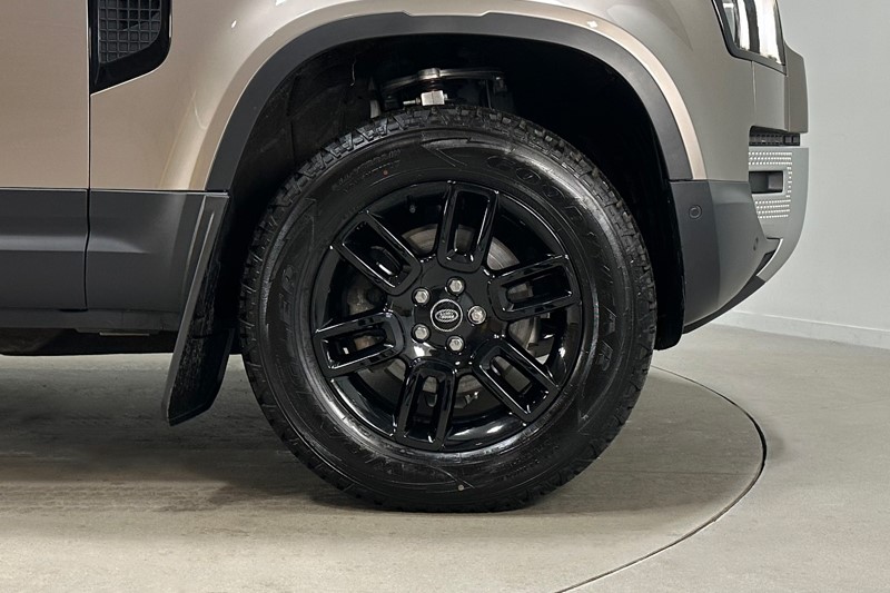 2022 (72) LAND ROVER DEFENDER 3.0 D250 HSE 110 5dr Auto 4841009