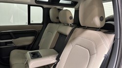 2022 (72) LAND ROVER DEFENDER 3.0 D250 HSE 110 5dr Auto 4841043