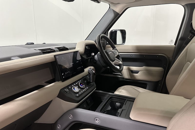 2022 (72) LAND ROVER DEFENDER 3.0 D250 HSE 110 5dr Auto 4841036