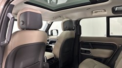 2022 (72) LAND ROVER DEFENDER 3.0 D250 HSE 110 5dr Auto 4841040