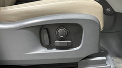 2022 (72) LAND ROVER DEFENDER 3.0 D250 HSE 110 5dr Auto 4841018