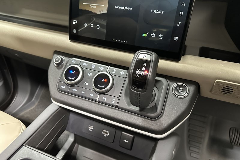 2022 (72) LAND ROVER DEFENDER 3.0 D250 HSE 110 5dr Auto 4841024