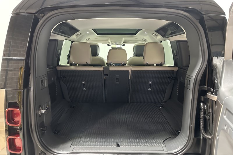 2022 (72) LAND ROVER DEFENDER 3.0 D250 HSE 110 5dr Auto 4841044