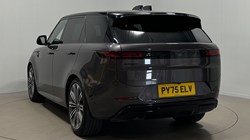 2025 (75) LAND ROVER RANGE ROVER SPORT 3.0 D300 Dynamic SE 5dr Auto 1