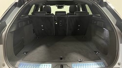 2025 (75) LAND ROVER RANGE ROVER VELAR 2.0 D200 MHEV Dynamic SE 5dr Auto 5608127