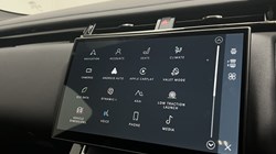 2025 (75) LAND ROVER RANGE ROVER VELAR 2.0 D200 MHEV Dynamic SE 5dr Auto 5608119