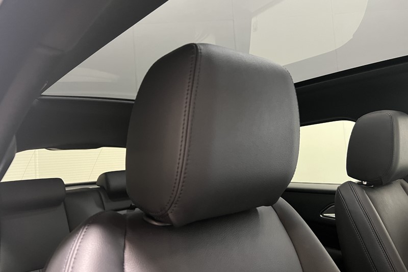 2025 (75) LAND ROVER RANGE ROVER VELAR 2.0 D200 MHEV Dynamic SE 5dr Auto 5608108