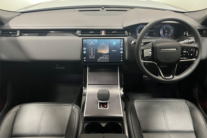 2025 (75) LAND ROVER RANGE ROVER VELAR 2.0 D200 MHEV Dynamic SE 5dr Auto 5608096