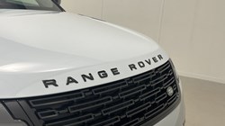 2025 (75) LAND ROVER RANGE ROVER VELAR 2.0 D200 MHEV Dynamic SE 5dr Auto 5608137