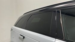 2025 (75) LAND ROVER RANGE ROVER VELAR 2.0 D200 MHEV Dynamic SE 5dr Auto 5608131