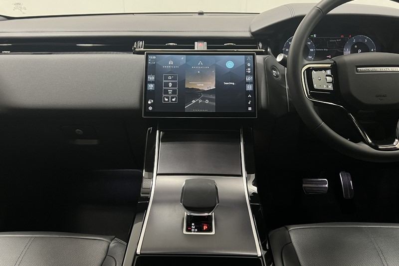2025 (75) LAND ROVER RANGE ROVER VELAR 2.0 D200 MHEV Dynamic SE 5dr Auto 5608097