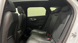 2025 (75) LAND ROVER RANGE ROVER VELAR 2.0 D200 MHEV Dynamic SE 5dr Auto 5608091