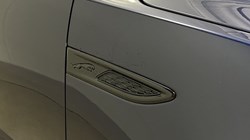 2022 (72) JAGUAR E-PACE 1.5 P300e R-Dynamic SE 5dr Auto 4886737