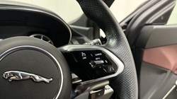 2022 (72) JAGUAR E-PACE 1.5 P300e R-Dynamic SE 5dr Auto 4886712