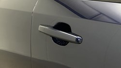 2022 (72) JAGUAR E-PACE 1.5 P300e R-Dynamic SE 5dr Auto 4886736