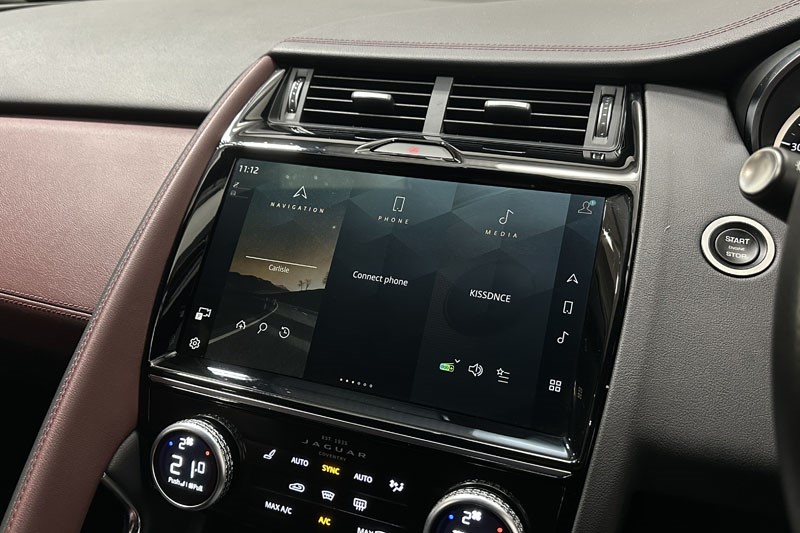 2022 (72) JAGUAR E-PACE 1.5 P300e R-Dynamic SE 5dr Auto 4886716