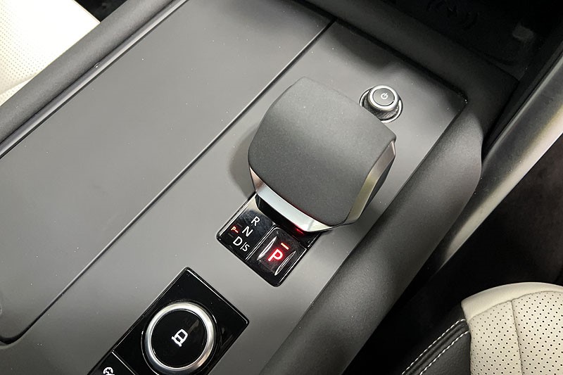 2023 (73) LAND ROVER DISCOVERY 3.0 D300 Dynamic SE 5dr Auto 5204593