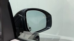 2023 (73) LAND ROVER DISCOVERY 3.0 D300 Dynamic SE 5dr Auto 5204585