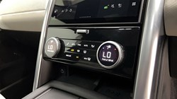 2023 (73) LAND ROVER DISCOVERY 3.0 D300 Dynamic SE 5dr Auto 5204595