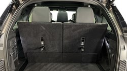 2023 (73) LAND ROVER DISCOVERY 3.0 D300 Dynamic SE 5dr Auto 5204616