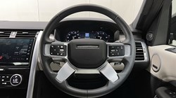 2023 (73) LAND ROVER DISCOVERY 3.0 D300 Dynamic SE 5dr Auto 5204579