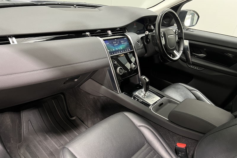 2020 (70) LAND ROVER DISCOVERY SPORT 2.0 D180 SE 5dr Auto 4930235