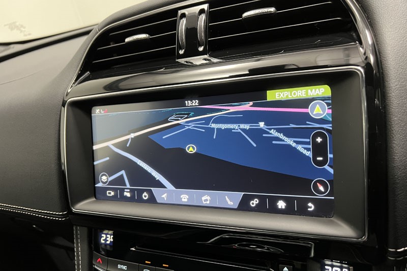 2019 (69) JAGUAR F-PACE 2.0 [250] Chequered Flag 5dr Auto AWD 4913954