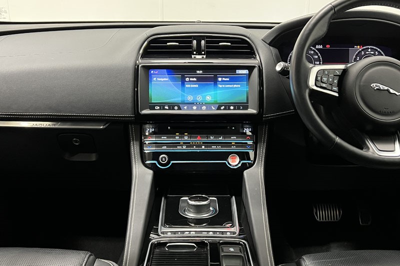 2019 (69) JAGUAR F-PACE 2.0 [250] Chequered Flag 5dr Auto AWD 4913938