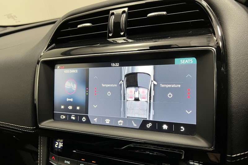 2019 (69) JAGUAR F-PACE 2.0 [250] Chequered Flag 5dr Auto AWD 4913959