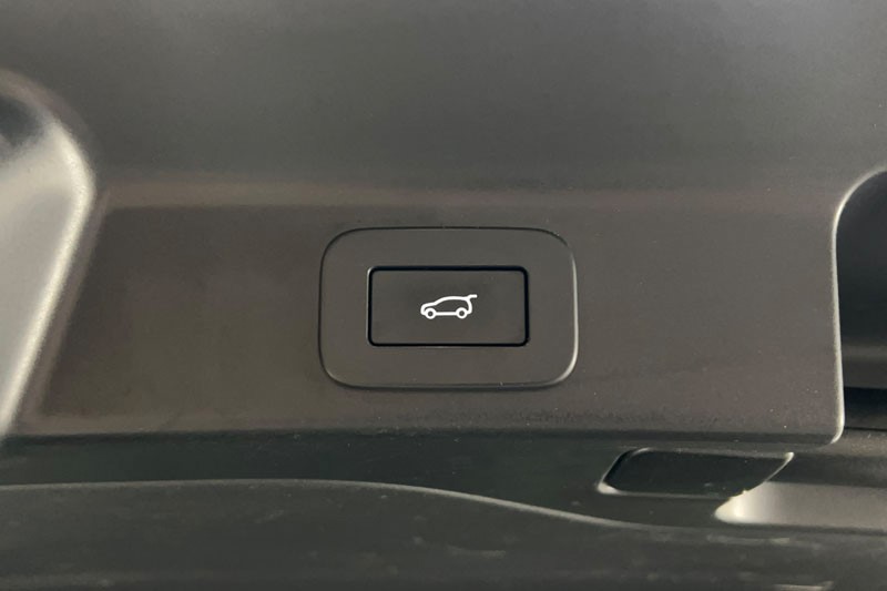 2023 (72) JAGUAR F-PACE 2.0 P400e R-Dynamic SE 5dr Auto AWD 4879564