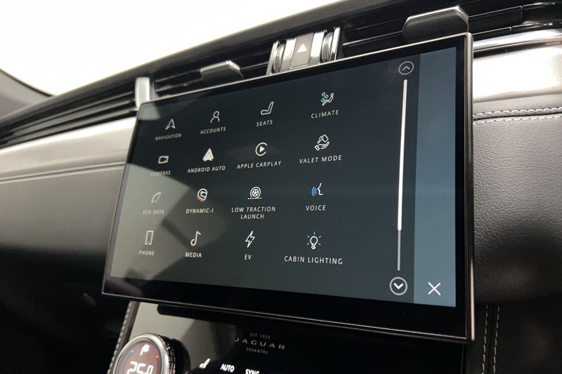 2023 (72) JAGUAR F-PACE 2.0 P400e R-Dynamic SE 5dr Auto AWD 4879552