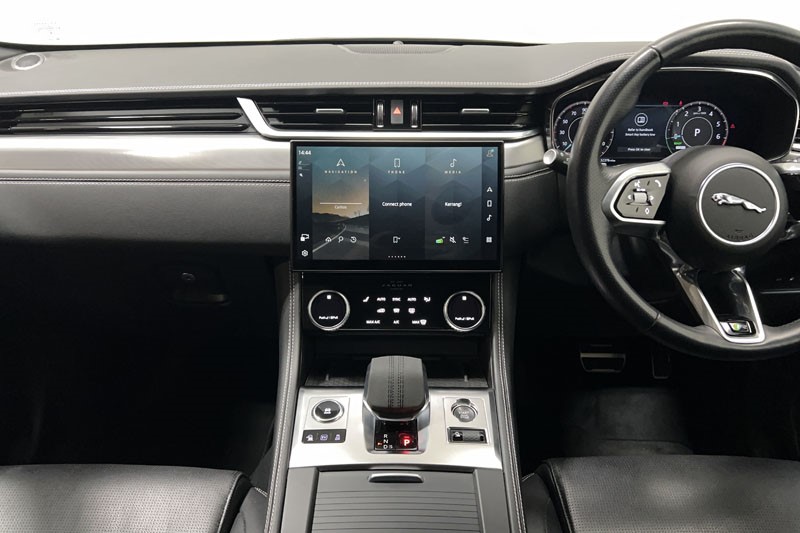 2023 (72) JAGUAR F-PACE 2.0 P400e R-Dynamic SE 5dr Auto AWD 4879531