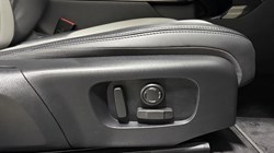 2022 (72) LAND ROVER RANGE ROVER EVOQUE 2.0 D200 R-Dynamic SE 5dr Auto 4886605