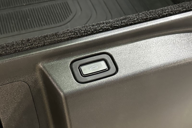 2022 (72) LAND ROVER RANGE ROVER 3.0 P400 SE 4dr Auto 4865303