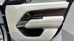 2022 (72) LAND ROVER RANGE ROVER 3.0 P400 SE 4dr Auto 4865267