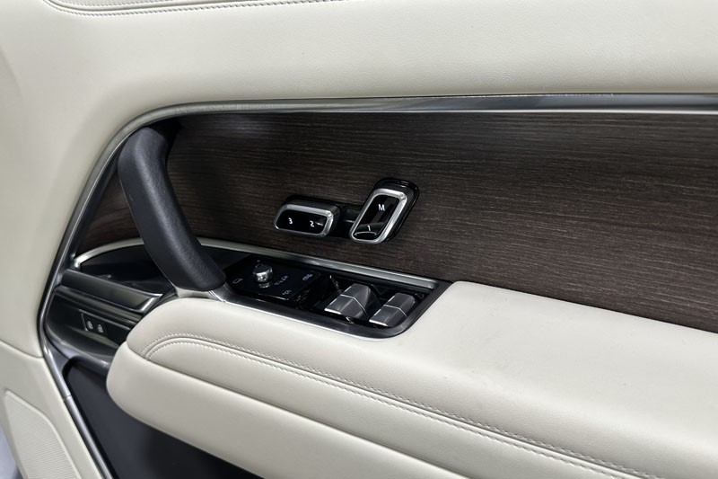 2022 (72) LAND ROVER RANGE ROVER 3.0 P400 SE 4dr Auto 4865268