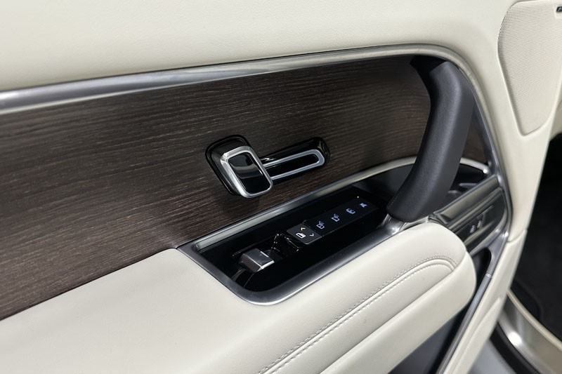 2022 (72) LAND ROVER RANGE ROVER 3.0 P400 SE 4dr Auto 4865299