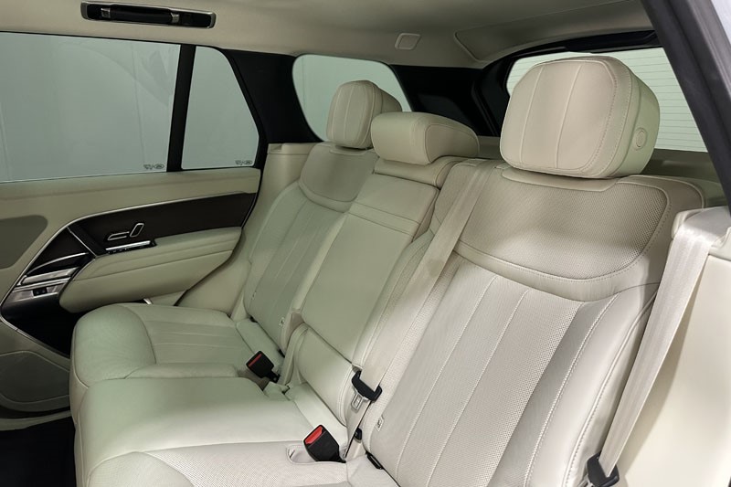 2022 (72) LAND ROVER RANGE ROVER 3.0 P400 SE 4dr Auto 4865296