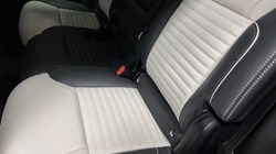 2023 (73) LAND ROVER DISCOVERY 3.0 D300 R-Dynamic HSE 5dr Auto 4855705