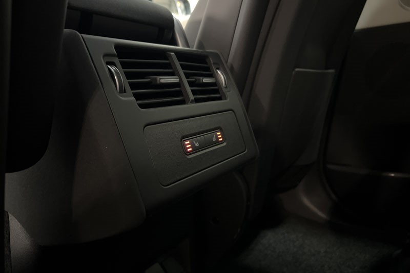 2023 (73) LAND ROVER DISCOVERY 3.0 D300 R-Dynamic HSE 5dr Auto 4855706