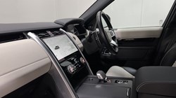 2023 (73) LAND ROVER DISCOVERY 3.0 D300 R-Dynamic HSE 5dr Auto 4855701
